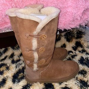 UsedWOT - Ugg Chesnut Tall Classic Boot